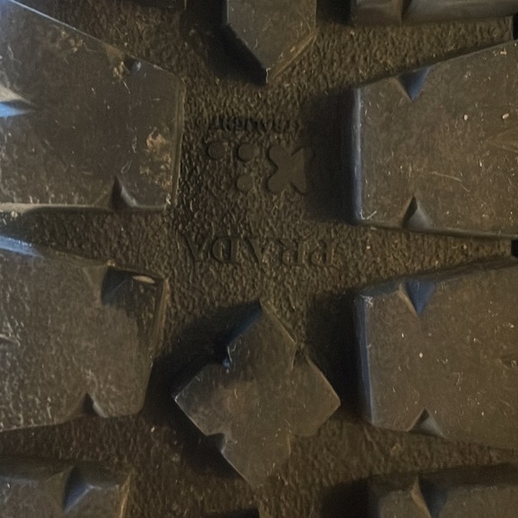 Prada sandal/ angle strap. Thick sole stretchy ankle strap. Sz 9.5 Napa sandal - Picture 7 of 9